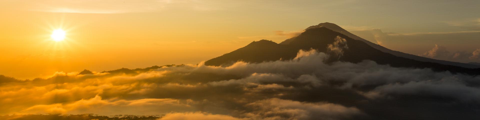 Atrakcje Bali - nocny trekking i wschód słońca na wulkanie Batur